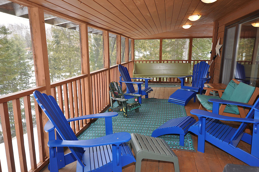 Haliburton Cottage - Gooderham Lake Into The Woods - Screened-in-porch-view-2