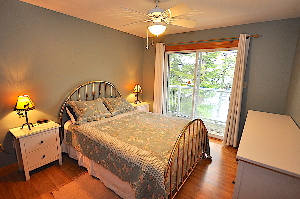 Stormy Lake Rain or Shine - Bedroom 1 - Main Level - Queen