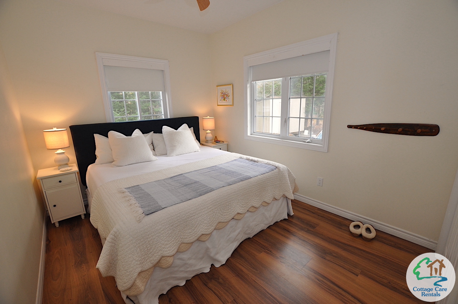Maple Lake - Main floor primary - King bed