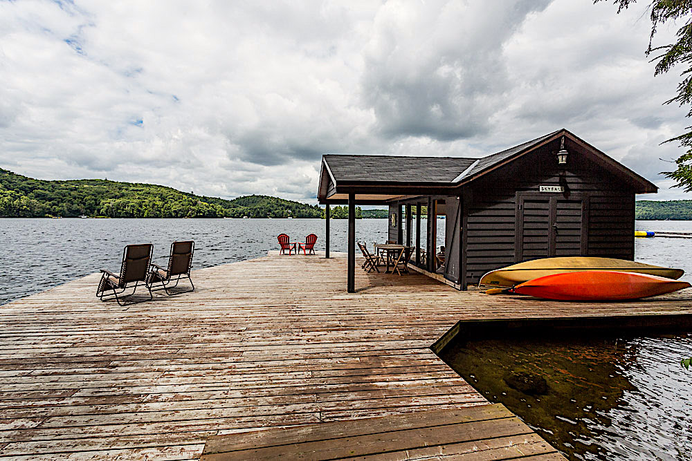 Lake of Bays Cottage - Skyfall - Skyfall-waterfront