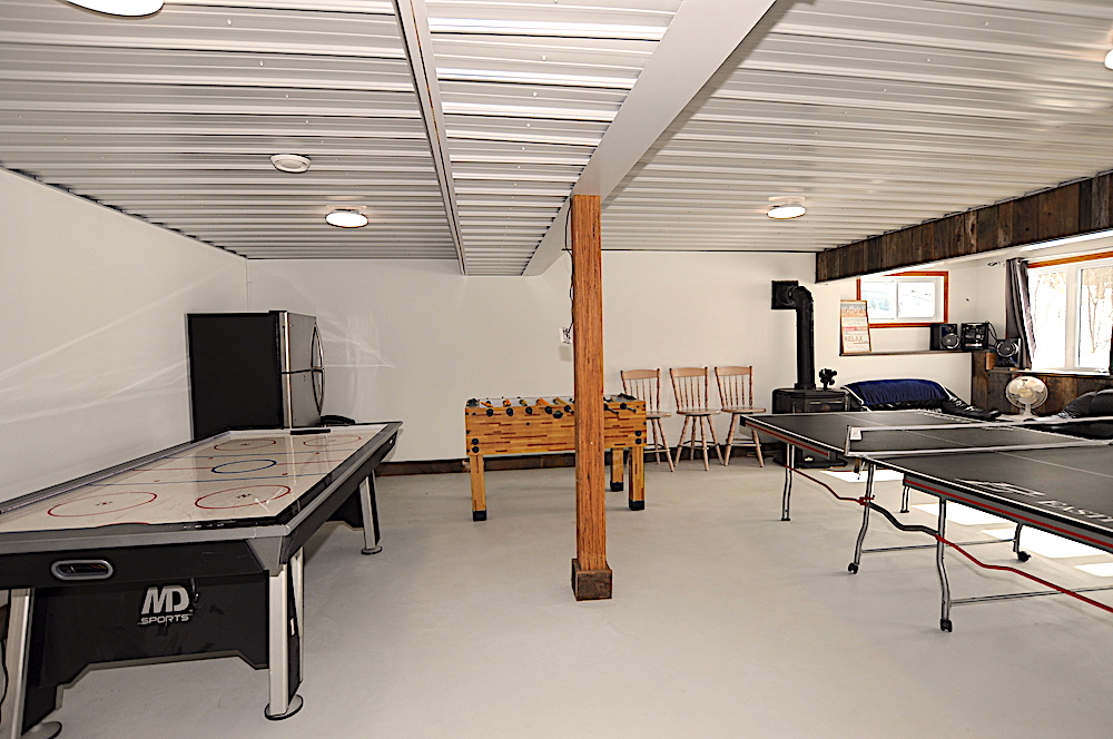 Brady Lake - White Pine Shore - Lower level games room