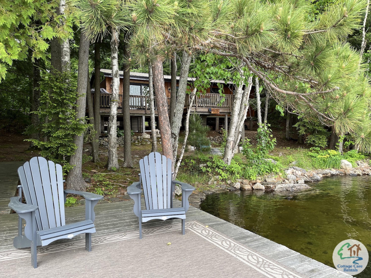 Kennisis Lake Pine Point Bay - Lakeside Seating