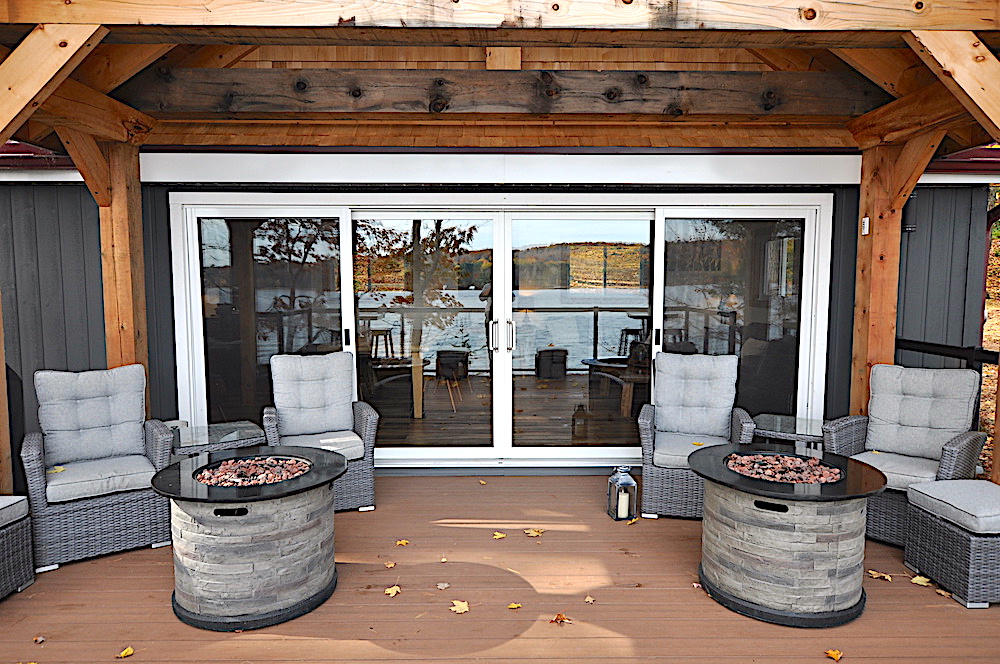 Boshkung Lake The Farley Lake House - Deck Lounge