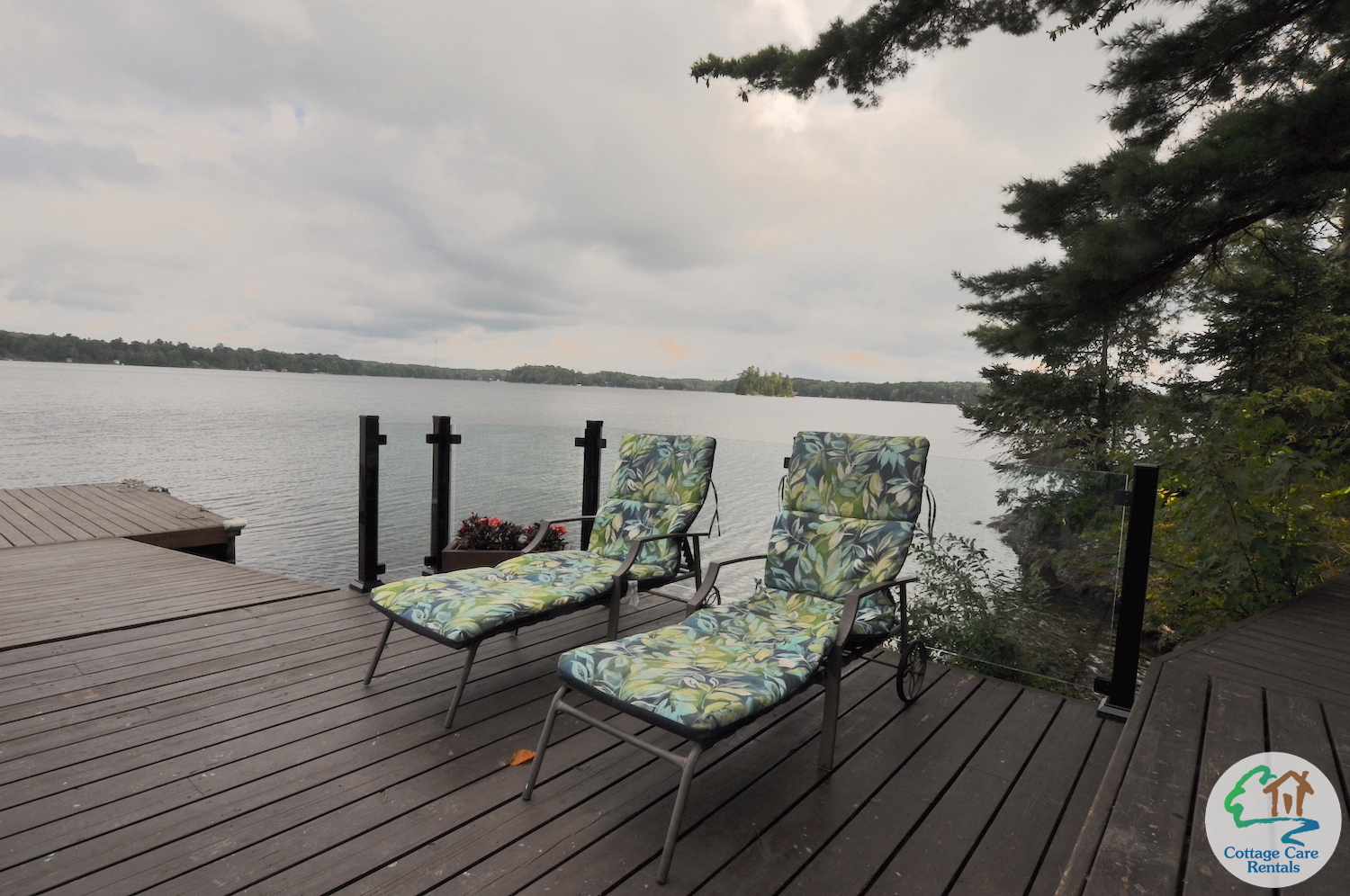 Shadow Lake Point of Views - Dock Seating