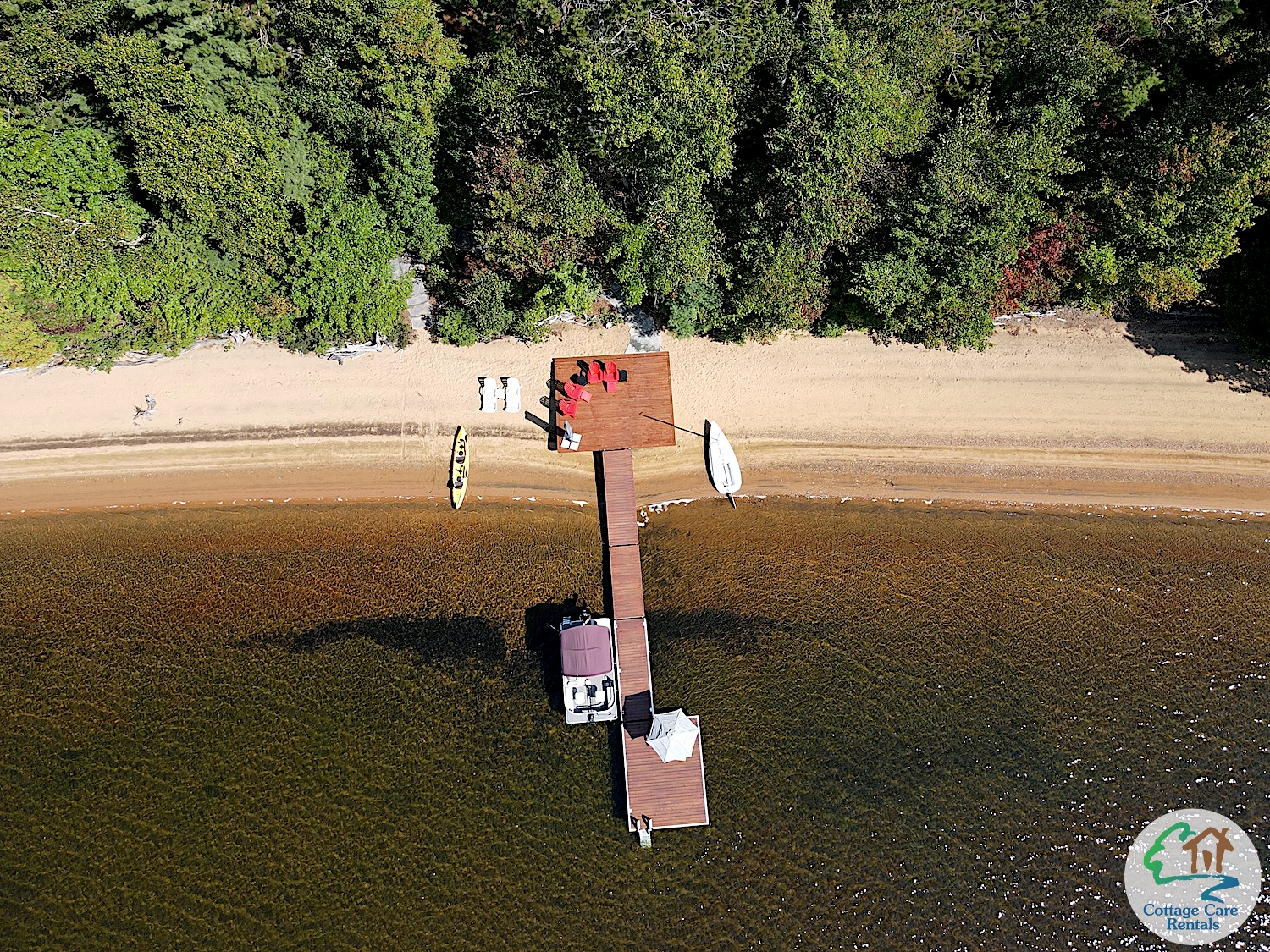 Oblong Beach House showing low lake level in September