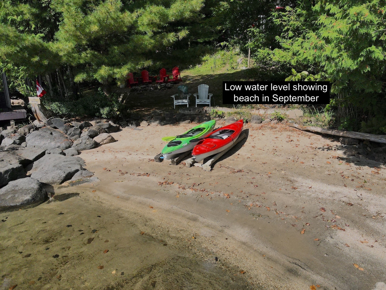 Eagle Lake Kazway Chalet - Sandy Beach and Kayaks in September