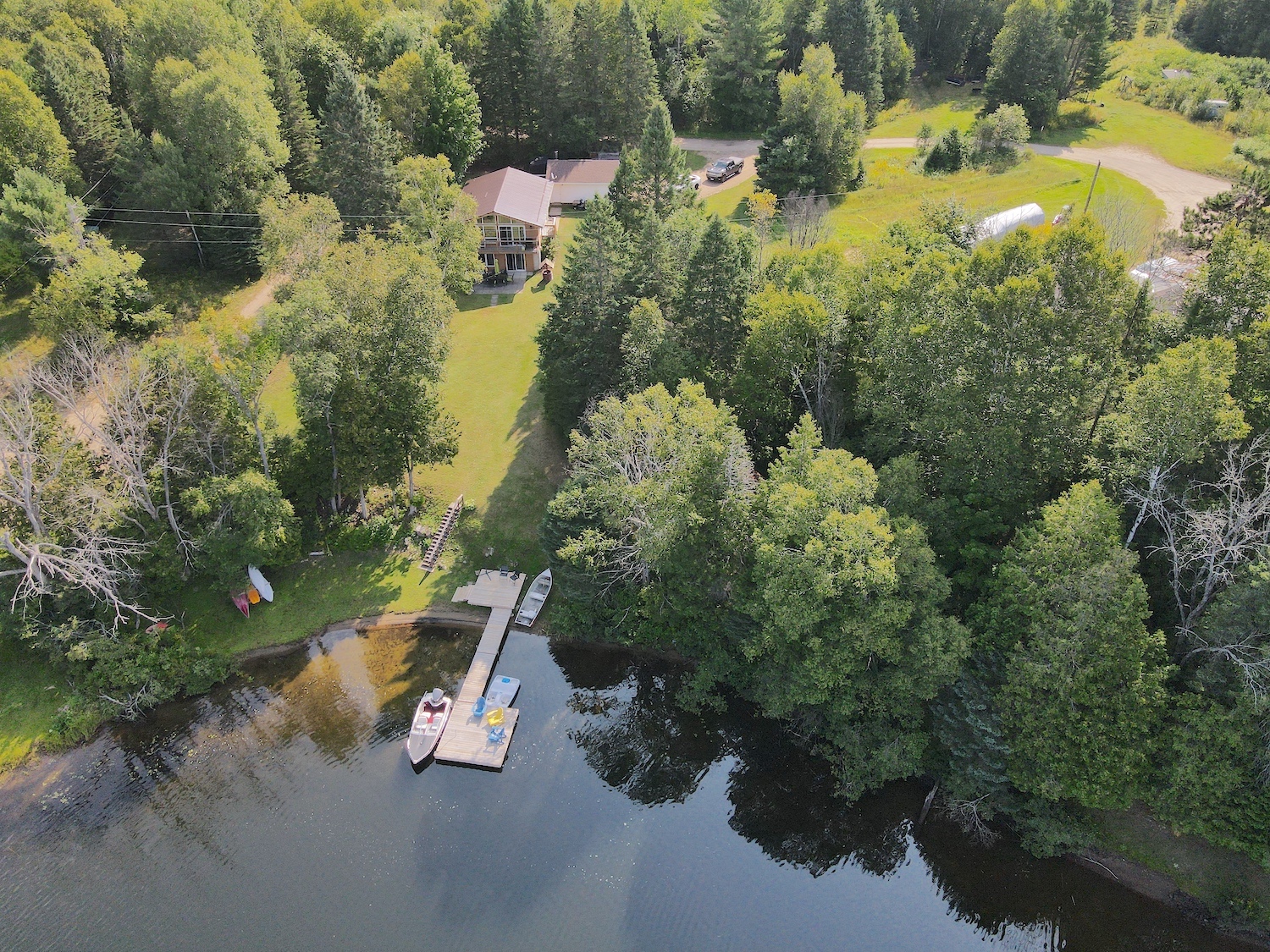 Wilbermere Lake Macs Landing - Aerial of Waterfront and Cottage