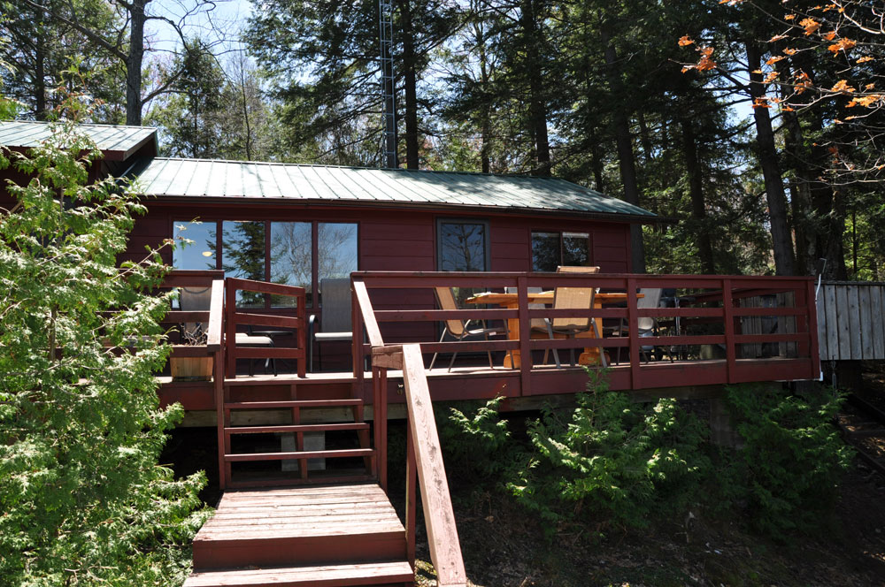 Haliburton Cottage on Big Hawk Lake - Hawks Rest